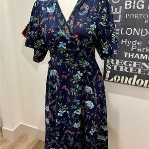 NWT Tahari Beautiful Navy Blue Floral Dress